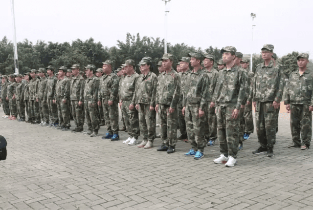 Treinamento de Desenvolvimento da Academia Militar OMG Huangpu 2016