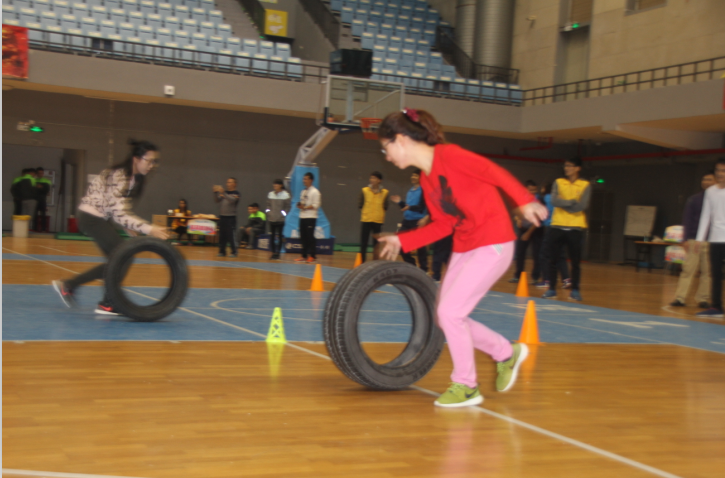 A equipe da OMG participou dos Jogos Divertidos de Songshan Lake (Ecological Garden) 2016