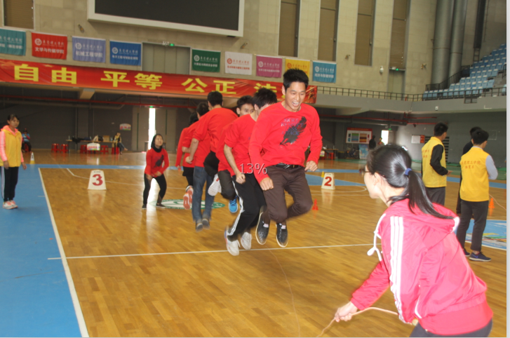 A equipe da OMG participou dos Jogos Divertidos de Songshan Lake (Ecological Garden) 2016